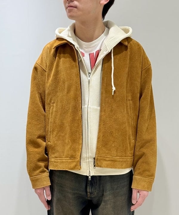 山下 勝利さんの「BEAMS WOMEN｜BEAMS / ワイドフィット デニムパンツ」を使ったコーディネート