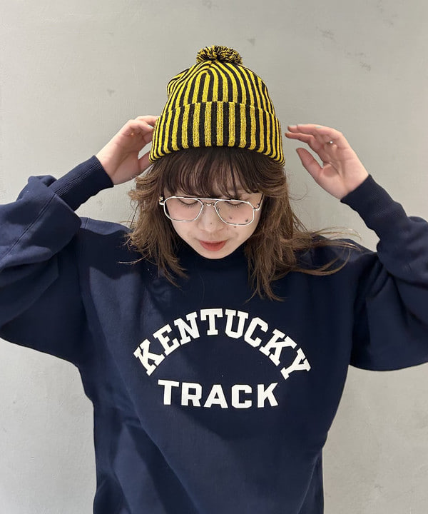 ナツハさんの「BEAMS WOMEN｜Champion / ロゴ リバースウィーブ(R) クルーネック スウェットシャツ」を使ったコーディネート