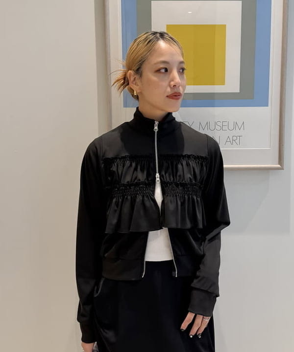 れいなさんの「BEAMS WOMEN｜REMME /  スエード ワンストラップ シューズ」を使ったコーディネート