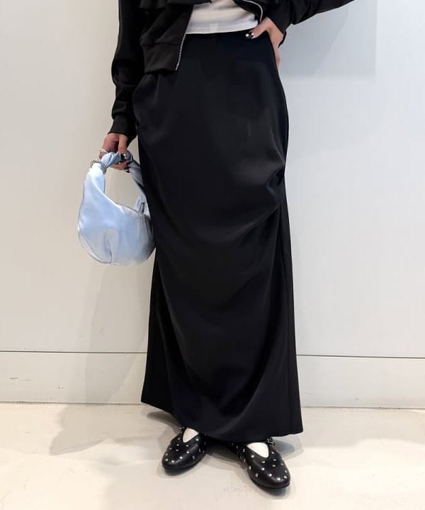 れいなさんの「BEAMS WOMEN｜REMME /  スエード ワンストラップ シューズ」を使ったコーディネート