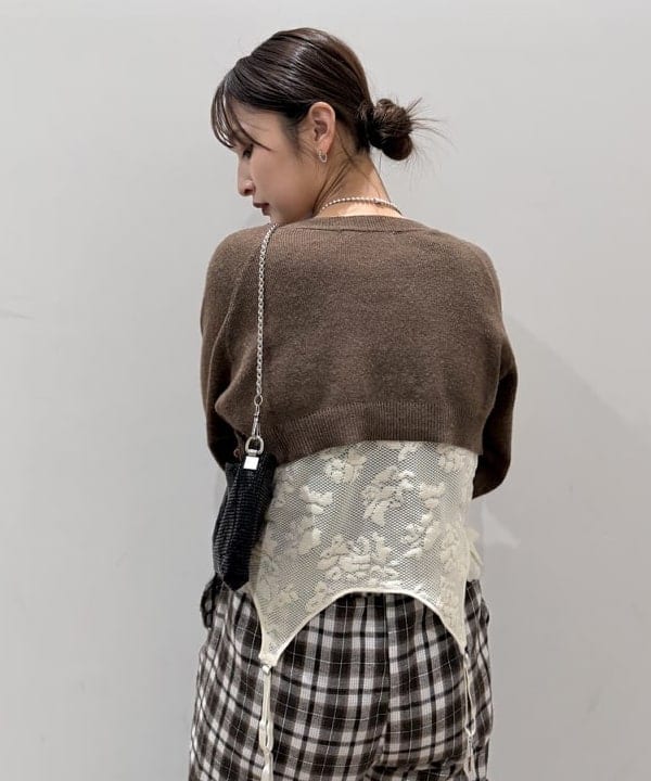 松本 佳菜子さんの「BEAMS WOMEN｜メタル メッシュ チェーン バッグ」を使ったコーディネート