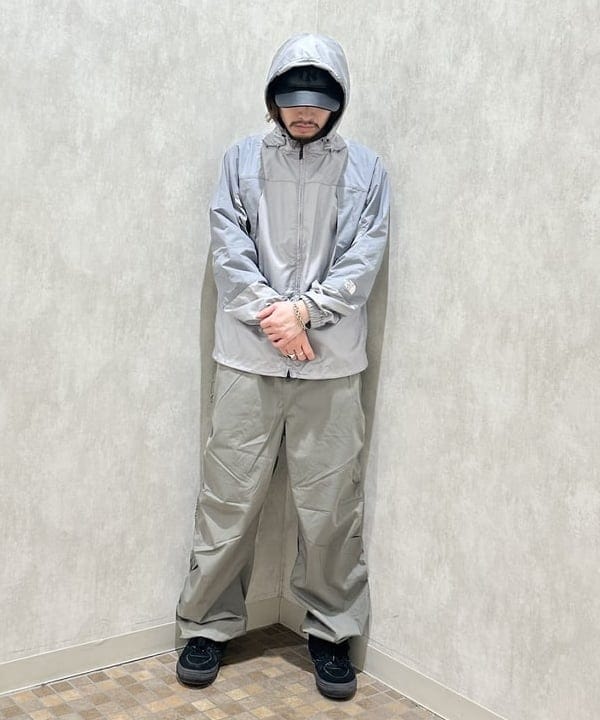 吉田 洸輝さんの「BEAMS WOMEN｜パッカリング イージーパンツ【ワイドストレートフィット】」を使ったコーディネート