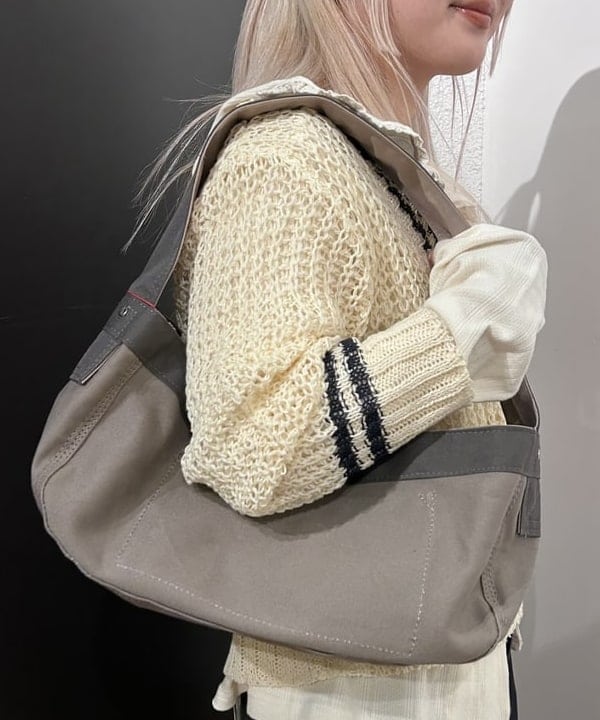 ando naoさんの「BEAMS WOMEN｜ラッフル カーディガン」を使ったコーディネート