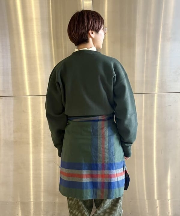 みりさんの「ビッグ タータン バスク シャツ」を使ったコーディネート