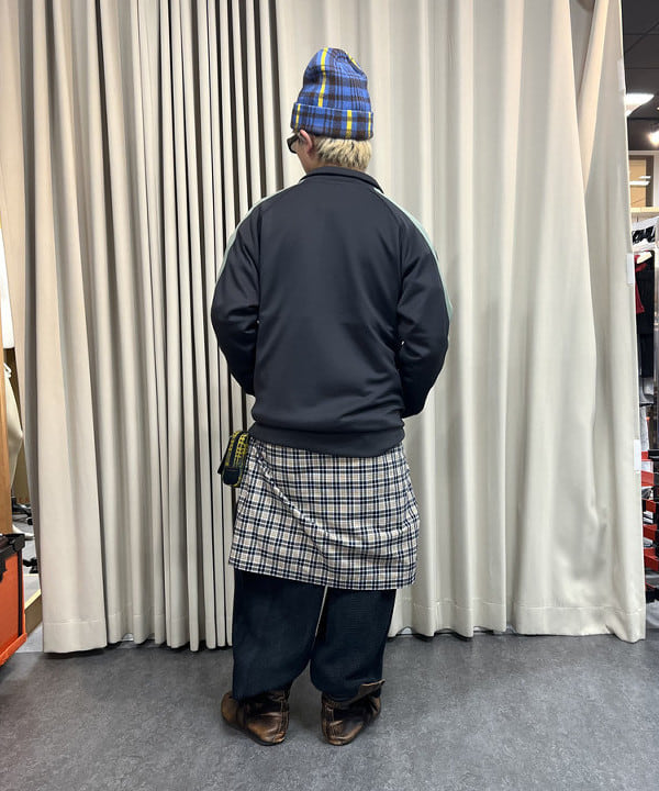 照田 拓史さんの「BEAMS WOMEN｜【別注】FRED PERRY / トラックジャケット」を使ったコーディネート