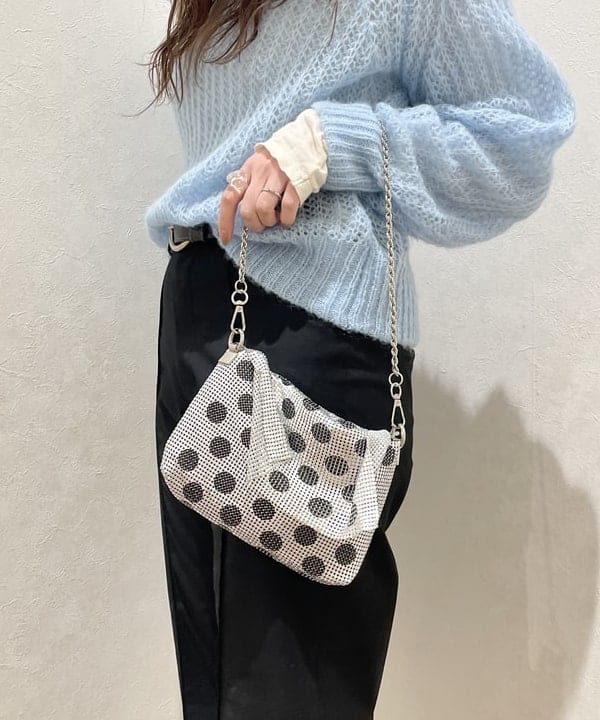 reiさんの「BEAMS WOMEN｜メタル メッシュ チェーン バッグ」を使ったコーディネート