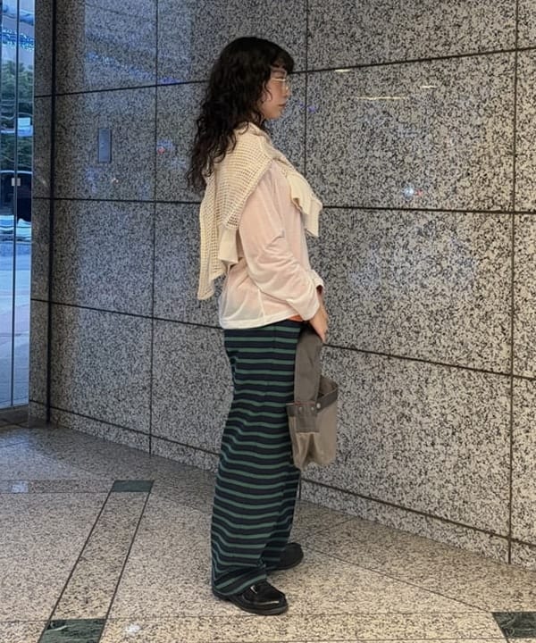 ばるたんさんの「BEAMS WOMEN｜シアー ナンバリング フットボール」を使ったコーディネート