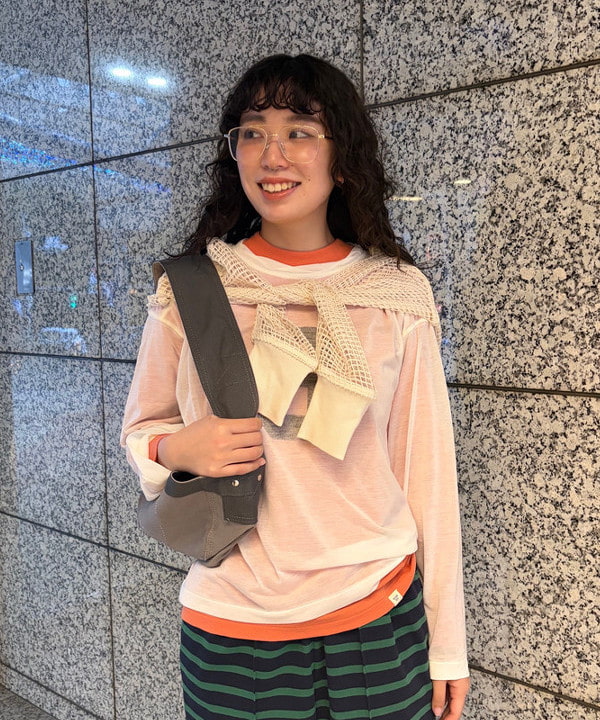 ばるたんさんの「BEAMS WOMEN｜シアー ナンバリング フットボール」を使ったコーディネート