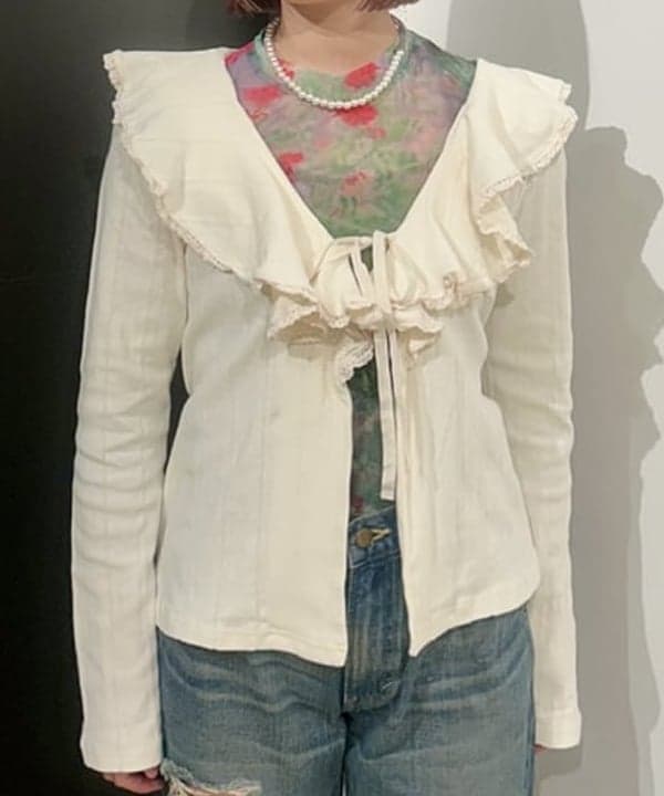 早川 萌子さんの「BEAMS WOMEN｜ラッフル カーディガン」を使ったコーディネート