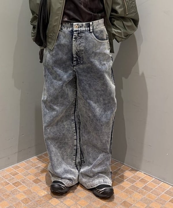 まゆちゃんさんの「BEAMS WOMEN｜コーデュロイ 5ポケット ワイド パンツ」を使ったコーディネート