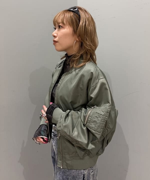 まゆちゃんさんの「BEAMS WOMEN｜コーデュロイ 5ポケット ワイド パンツ」を使ったコーディネート