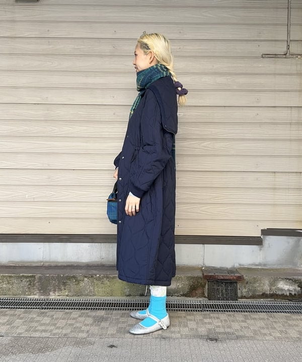 MATSUMOTO AMIさんの「BEAMS WOMEN｜ナイロン キルティング フード コート」を使ったコーディネート