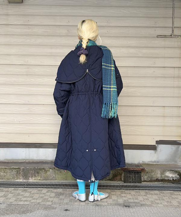 MATSUMOTO AMIさんの「BEAMS WOMEN｜ナイロン キルティング フード コート」を使ったコーディネート