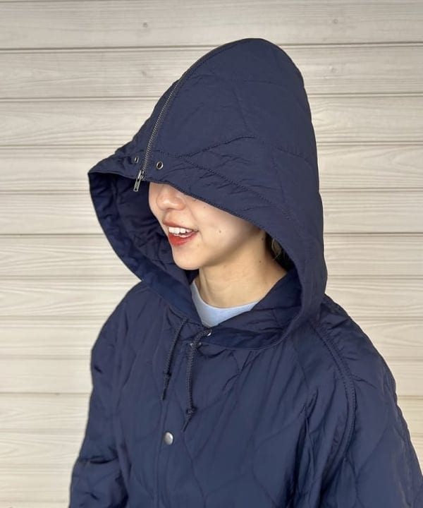 MATSUMOTO AMIさんの「BEAMS WOMEN｜ナイロン キルティング フード コート」を使ったコーディネート