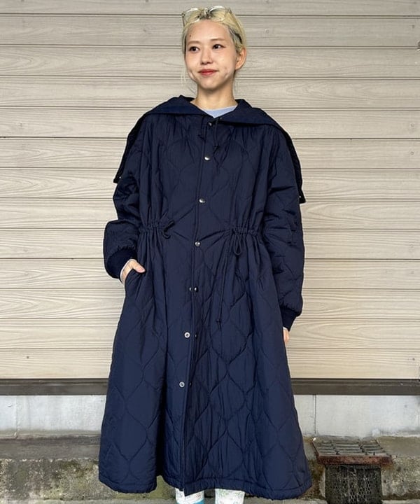 MATSUMOTO AMIさんの「BEAMS WOMEN｜ナイロン キルティング フード コート」を使ったコーディネート