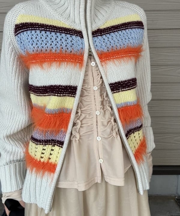 森川 夏衣さんの「BEAMS WOMEN｜シアー ティアード スカート」を使ったコーディネート