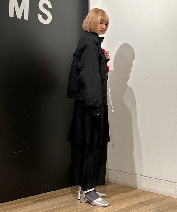 佐藤 亜美さんの「BEAMS WOMEN｜ジャカード 中綿 スタンド ブルゾン」を使ったコーディネート