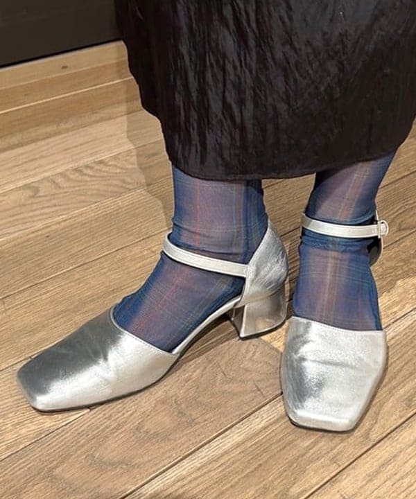 佐藤 亜美さんの「BEAMS WOMEN｜ジャカード 中綿 スタンド ブルゾン」を使ったコーディネート