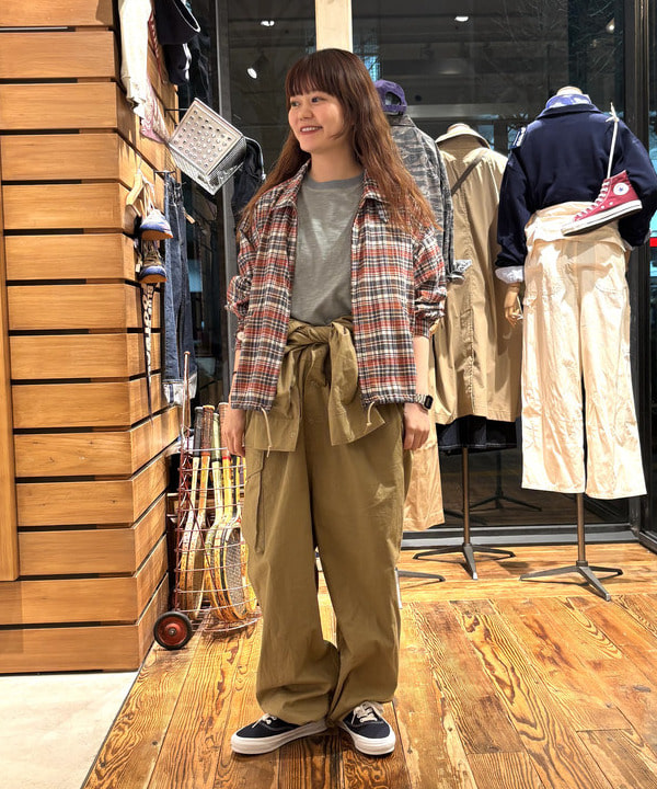 カスタニ モモノさんの「BEAMS WOMEN｜」を使ったコーディネート