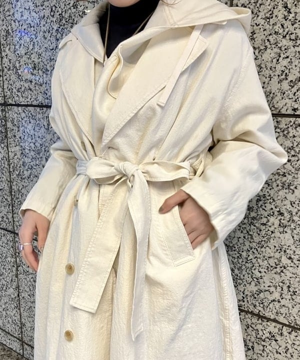 小原 もこさんの「BEAMS WOMEN｜コットン リネン ビッグ コート」を使ったコーディネート