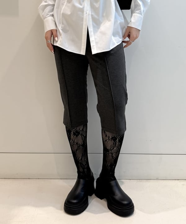 松本 佳菜子さんの「BEAMS WOMEN｜ワイド 2WAY バッグ」を使ったコーディネート