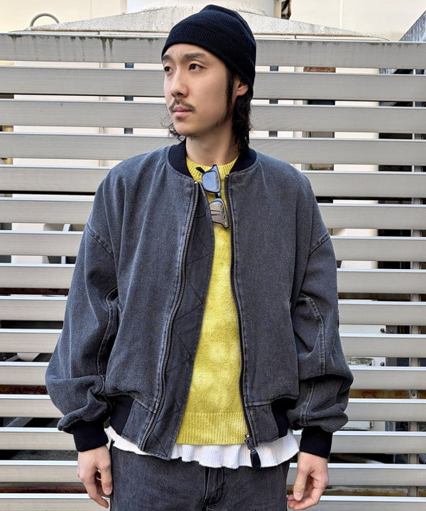 高遠 恒巳さんの「BEAMS WOMEN｜リバーシブル フェード ボンバー ジャケット」を使ったコーディネート