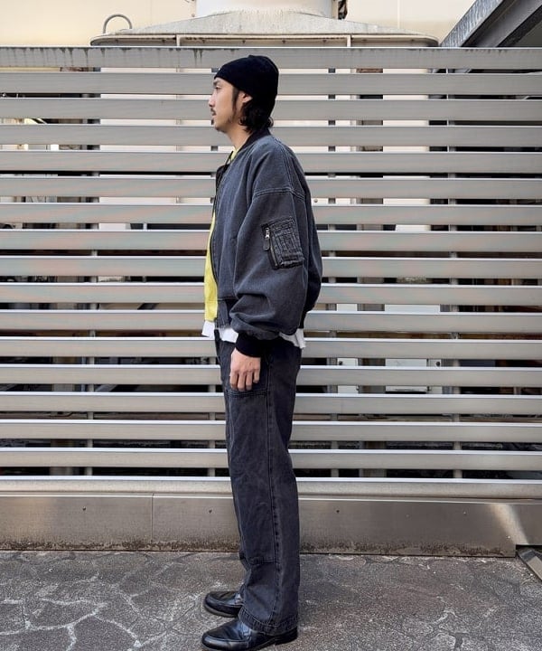 高遠 恒巳さんの「BEAMS WOMEN｜リバーシブル フェード ボンバー ジャケット」を使ったコーディネート