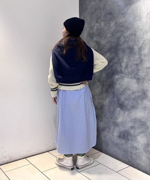 モモさんの「BEAMS WOMEN｜Vネック ライン プルオーバー」を使ったコーディネート