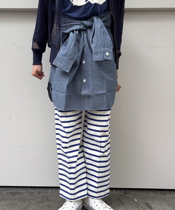 み　う　ちさんの「BEAMS WOMEN｜【別注】BUZZ RICKSON'S / シャンブレー ロングスリーブ シャツ」を使ったコーディネート