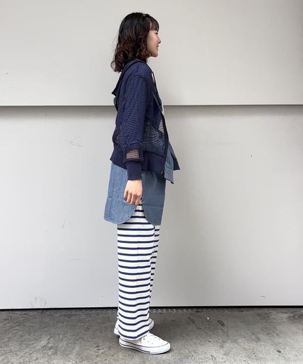 み　う　ちさんの「BEAMS WOMEN｜【別注】BUZZ RICKSON'S / シャンブレー ロングスリーブ シャツ」を使ったコーディネート