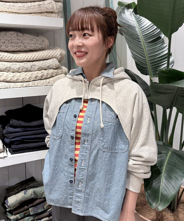 ナガオカ サキさんの「BEAMS WOMEN｜ティーダブ ワイド スラックス」を使ったコーディネート