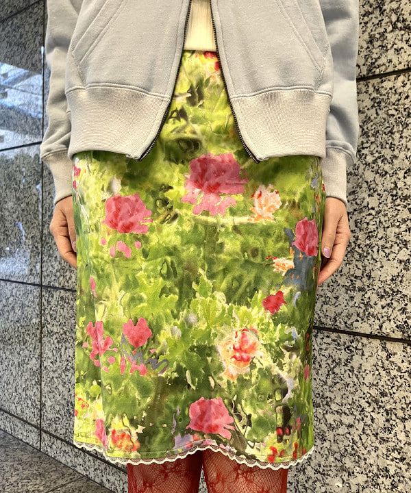 加歩さんの「BEAMS WOMEN｜14ゲージ リブ タートル ネック ニット」を使ったコーディネート