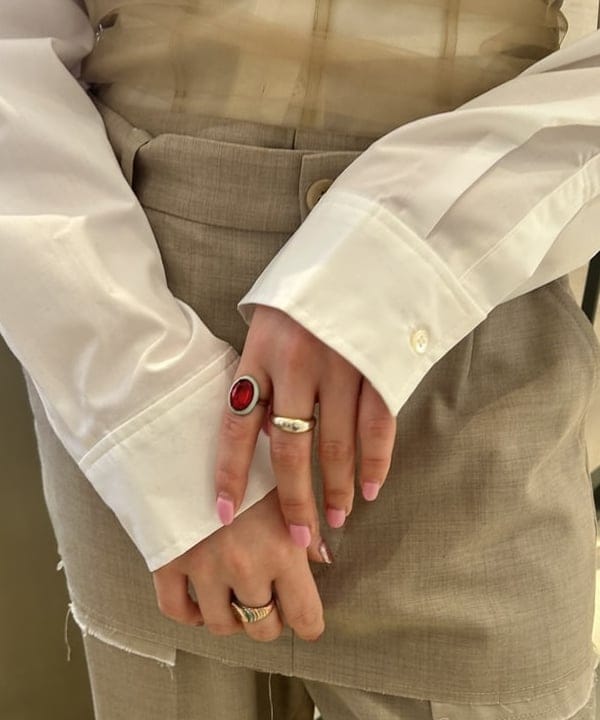 ナカノ アイさんの「BEAMS WOMEN｜レイヤード ヘム クロップド シャツ」を使ったコーディネート