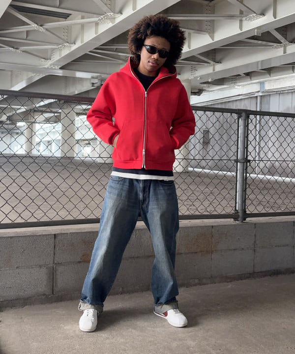 NADEL ナデールさんの「BEAMS WOMEN｜フルフェイス ジップアップ フーディ 【ワイドショートフィット】」を使ったコーディネート