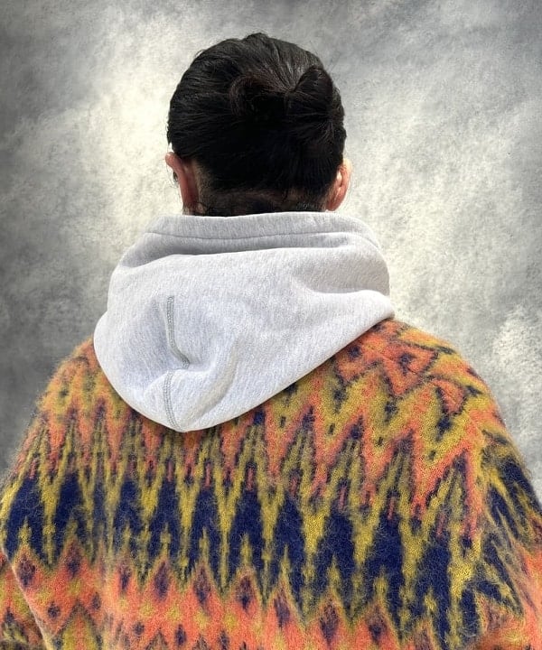 IHA(イハ)さんの「BEAMS WOMEN｜Cardigan Double Jacquard Chevron Pattern」を使ったコーディネート
