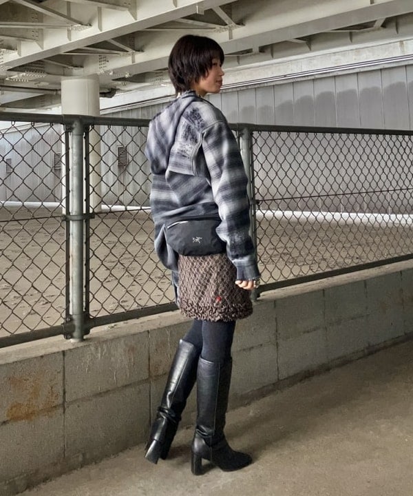 みやさかさんの「BEAMS WOMEN｜ARC'TERYX / Granville Crossbody Bag」を使ったコーディネート