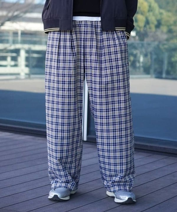 SUDOさんの「BEAMS WOMEN｜チェック ワイド イージーパンツ【ワイドストレートフィット】」を使ったコーディネート