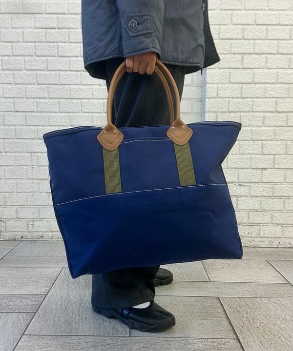 Kellyさんの「BEAMS WOMEN｜P-Coat Nylon Pigment Print」を使ったコーディネート