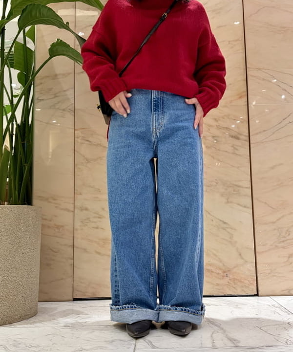 小笠原 楓さんの「BEAMS WOMEN｜YLEVE / ハイウエスト ワイド デニムパンツ」を使ったコーディネート