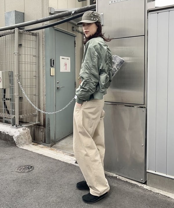 神坂 莉子さんの「BEAMS WOMEN｜ポケット ワークキャップ」を使ったコーディネート