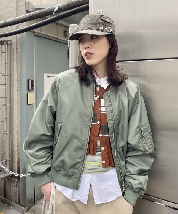 神坂 莉子さんの「BEAMS WOMEN｜ポケット ワークキャップ」を使ったコーディネート