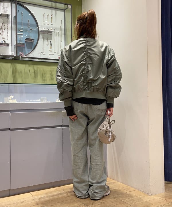 大木さんの「BEAMS WOMEN｜ギャザー アーム MA-1」を使ったコーディネート