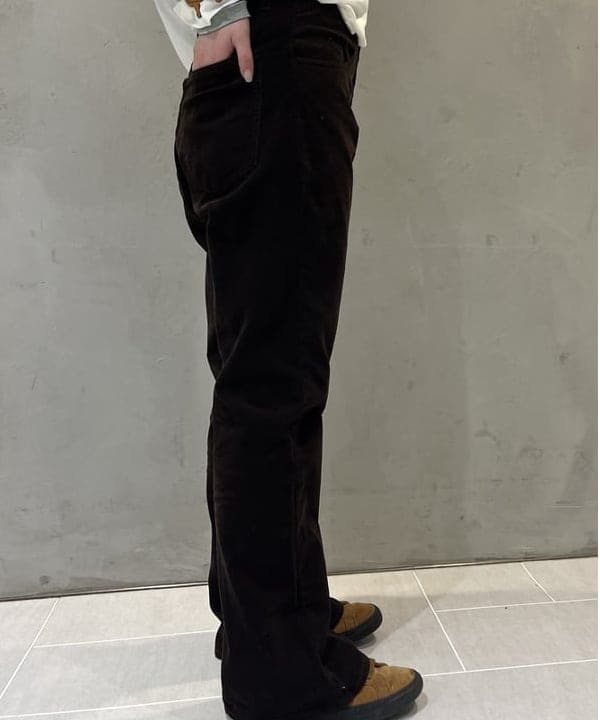 髙田 ユウさんの「BEAMS WOMEN｜コード フレア パンツ」を使ったコーディネート