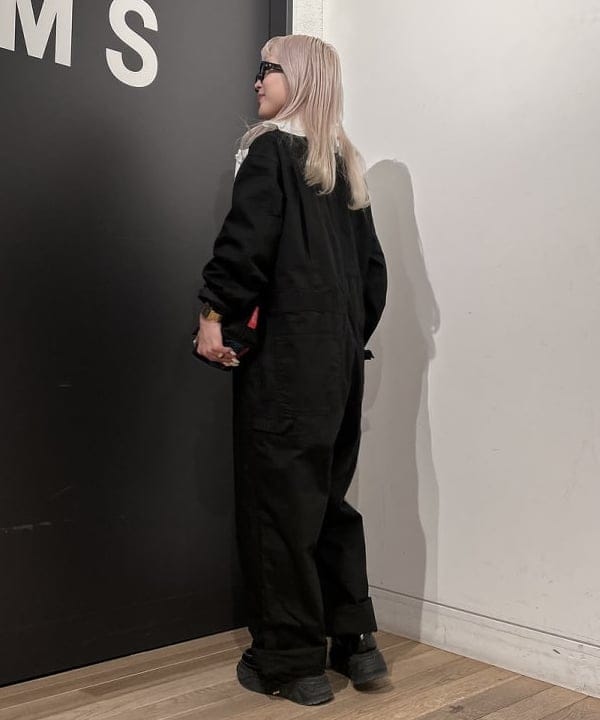 ando naoさんの「BEAMS WOMEN｜Manhattan Portage / 別注 MP1603-3EMB-BMB」を使ったコーディネート