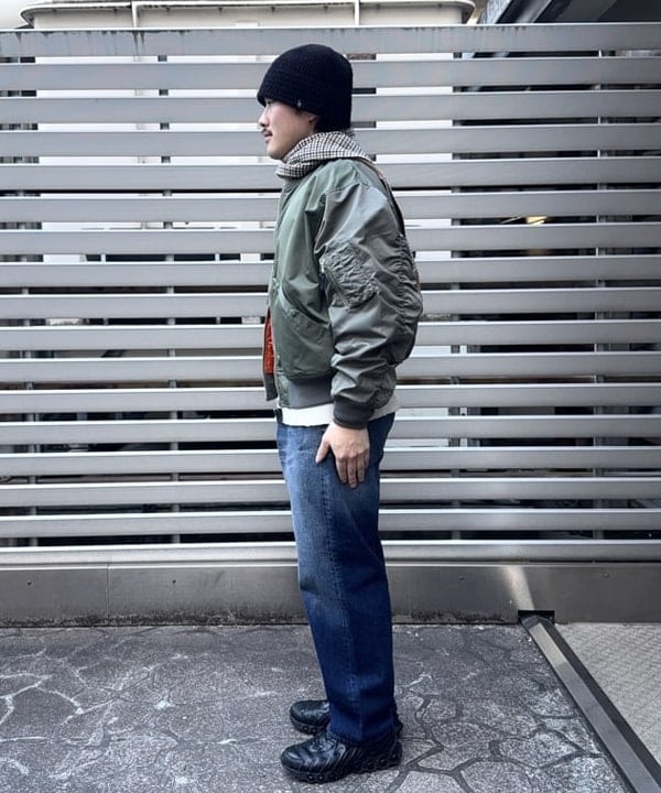 しゅうとさんの「BEAMS WOMEN｜カシミヤ リバーシブル マフラー」を使ったコーディネート