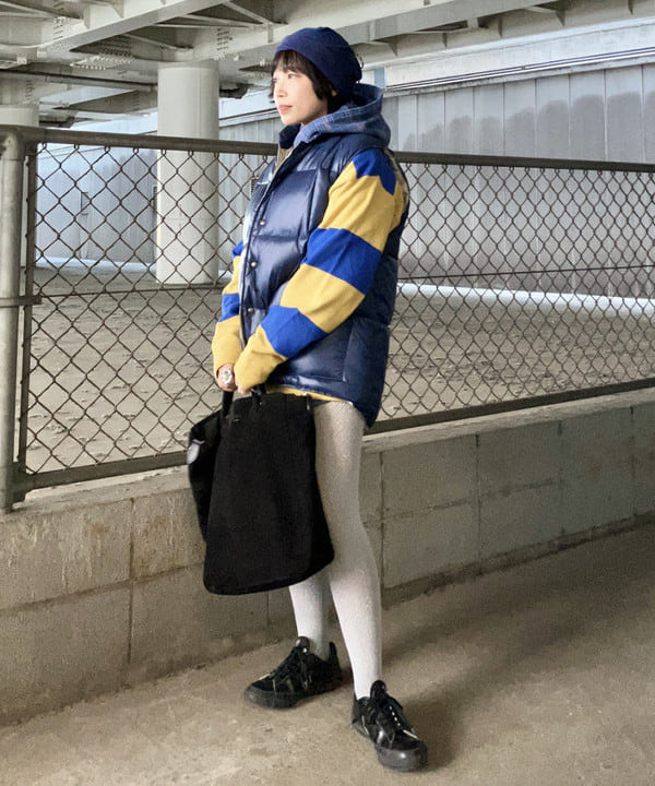 みやさかさんの「BEAMS WOMEN｜ワイドフィット 7ゲージ ラガー ニットポロシャツ」を使ったコーディネート