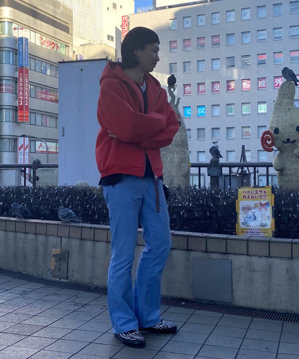 植木 竜也さんの「BEAMS WOMEN｜フルフェイス ジップアップ フーディ 【ワイドショートフィット】」を使ったコーディネート