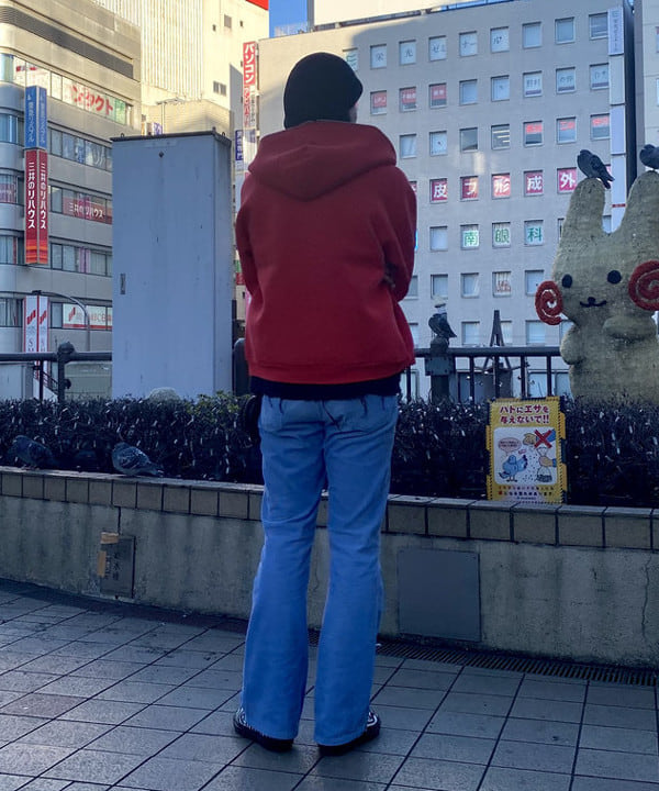 植木 竜也さんの「BEAMS WOMEN｜フルフェイス ジップアップ フーディ 【ワイドショートフィット】」を使ったコーディネート