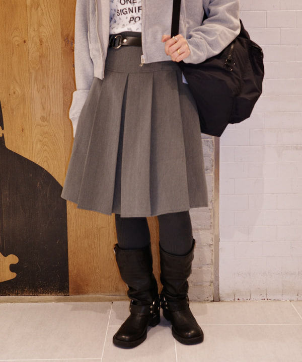 Joさんの「BEAMS WOMEN｜スウェット ジップ フーディー」を使ったコーディネート