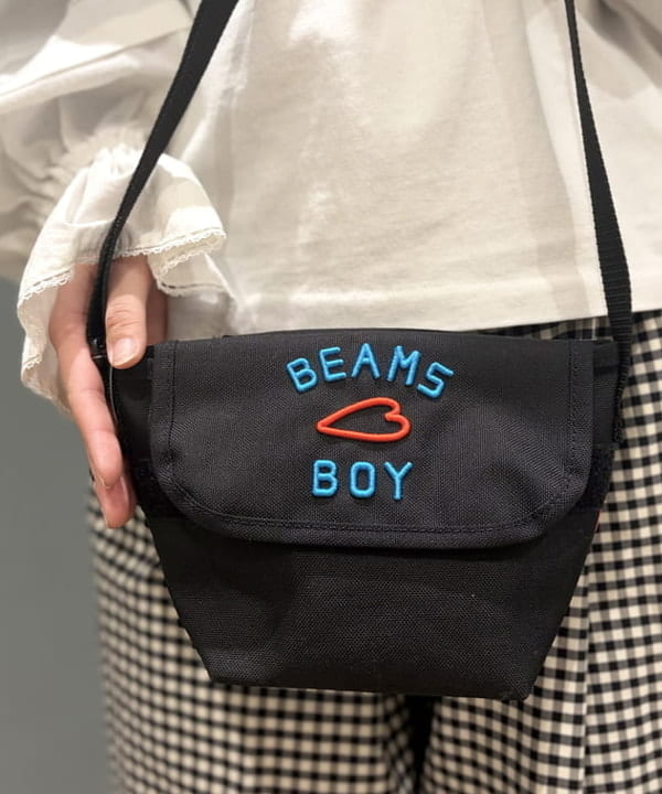 ばるたんさんの「BEAMS WOMEN｜ユーロ ドロワーズ アレンジ ブラウス」を使ったコーディネート